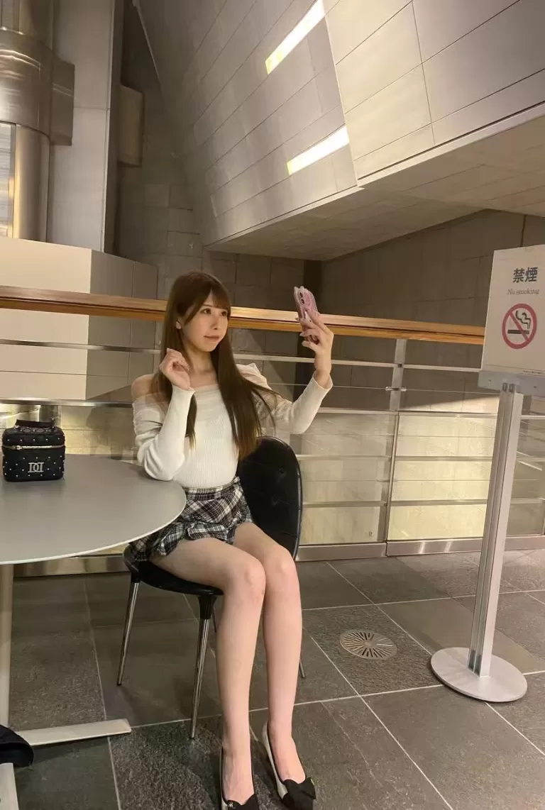 “Momoka ももか” The Pure Goddess with the Longest, Most Beautiful Legs in Tokyo. Perfect for clients who appreciate a classy, tall, gentle, and beautifully proportioned Japanese companion.