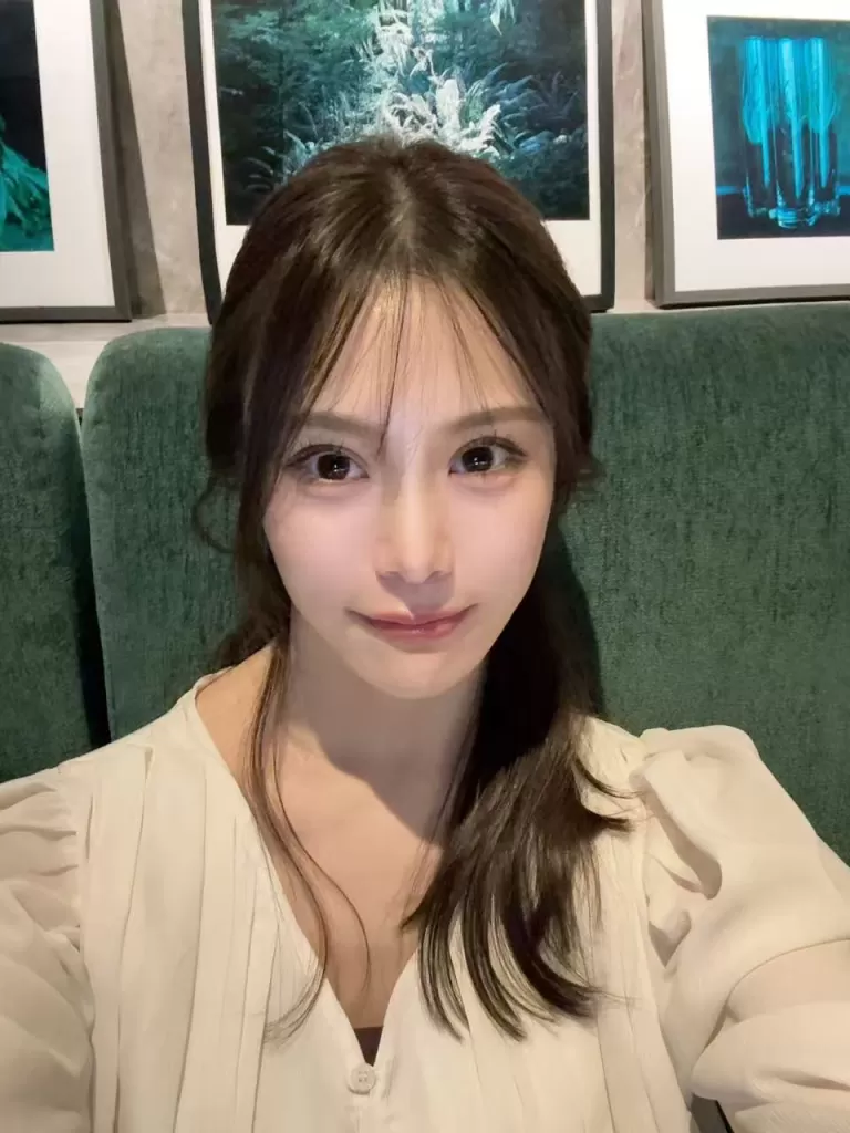 “Fumika ふみか” Graceful & charming, brings emotional comfort, perfect for any CEO-style encounter.